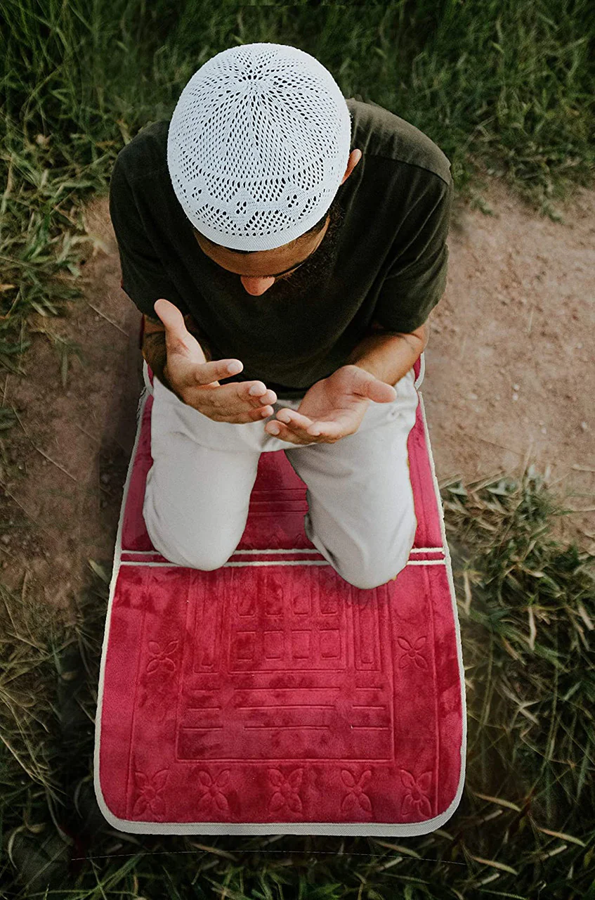 Tapis de prière pliable avec dossier